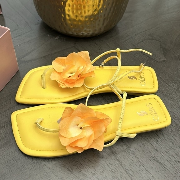 FRANCO SARTO   Capriflore Sandal In Lemon - Picture 5 of 6